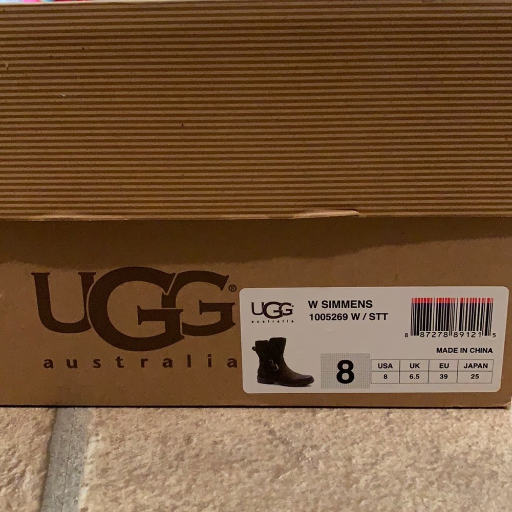UGG W SIMMENS WATERPROOF BOOTS